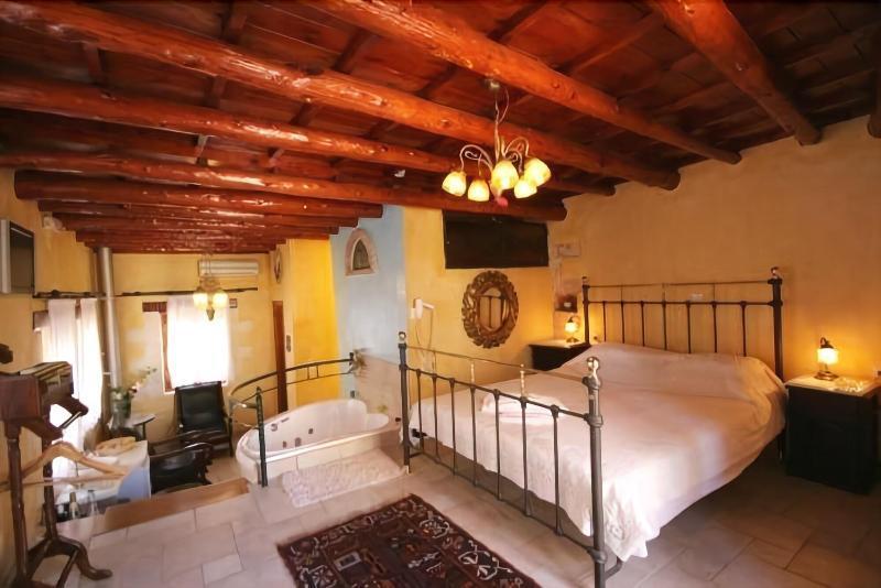 Ifigenia Lux Maisonette In Oldtown And Villas In Theriso Vilage 14 Km Outside Of Chania Hriszí Aktí Haniá Kültér fotó